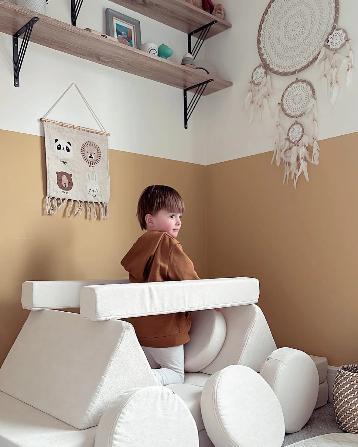 Kinder Spielsofa: Modularer Spielspaß fuer aktive Kinder