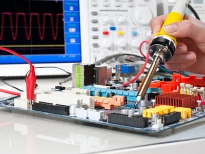 Wie eine mangelhafte Prüfung elektrischer Anlagen zu Stromausfällen führt