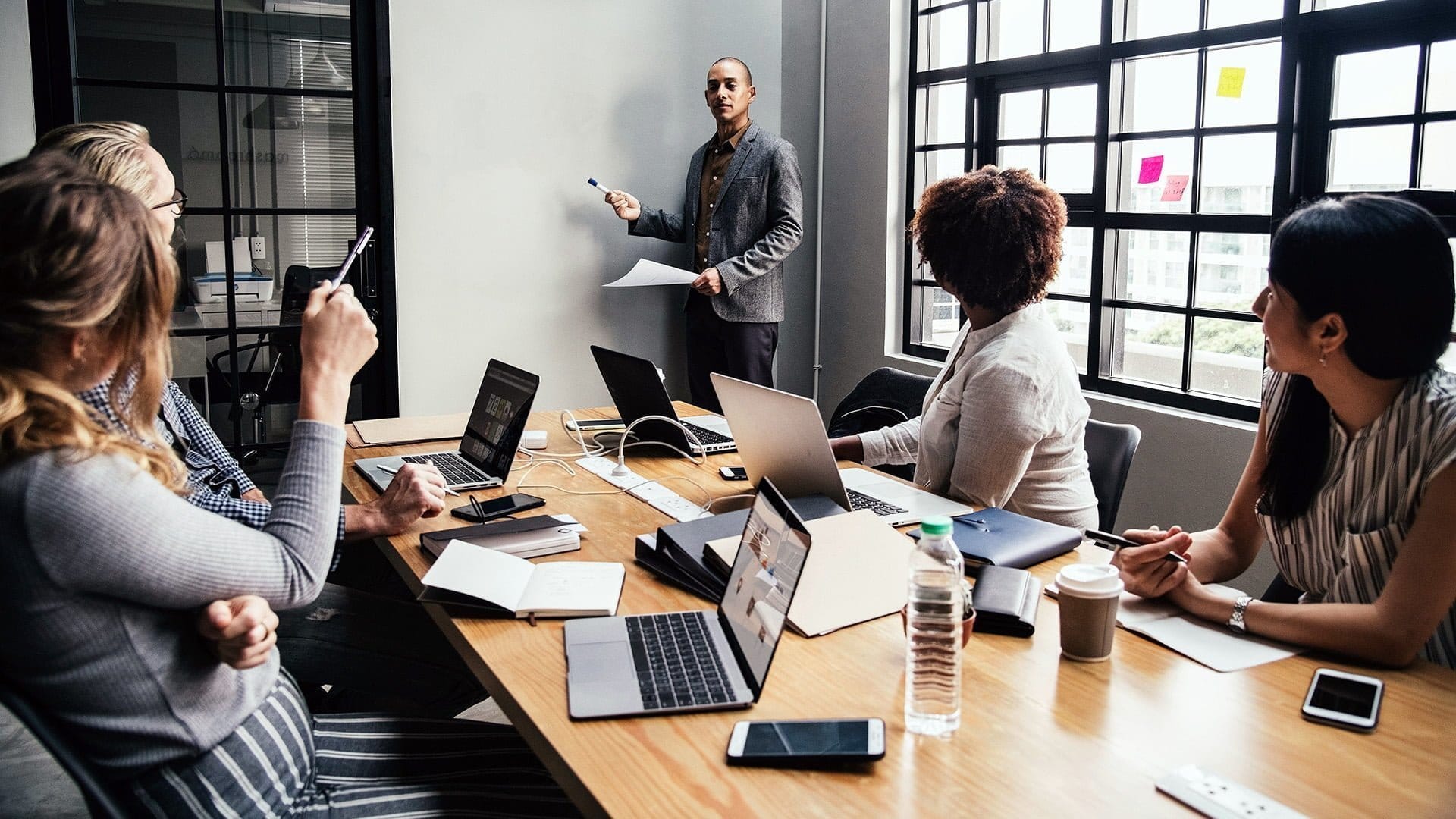 Effektive Strategien mit einem Headhunter Osnabrück für Ihre Karriere
