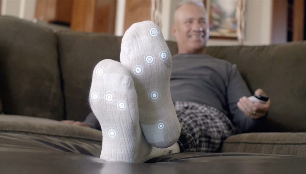 Ein Fuß vor den anderen, unterstützt von neuro socks wirkung